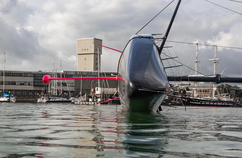 alex thomson vendee globe