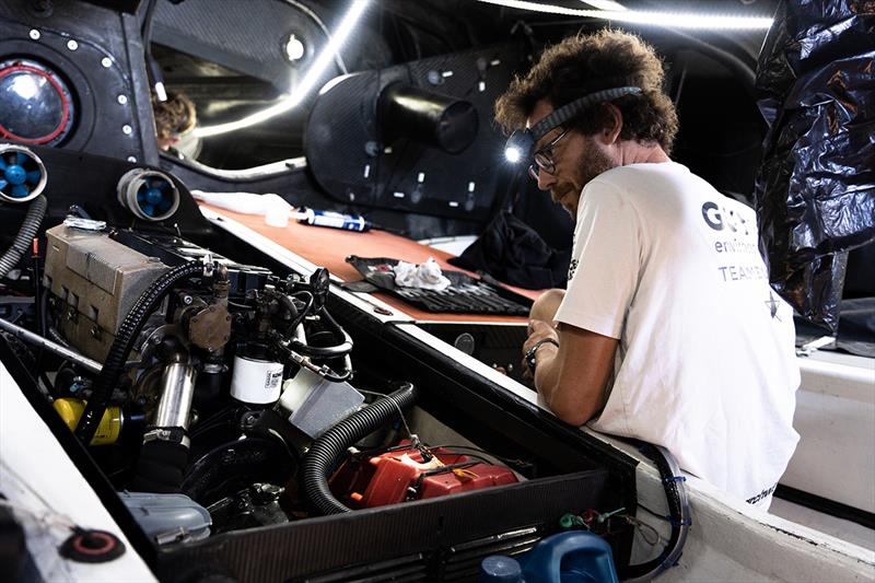 The technical team around Thomas Cardrin has checked all systems on board - photo © Gauthier Lebec / GUYOT environnement - Team Europe
