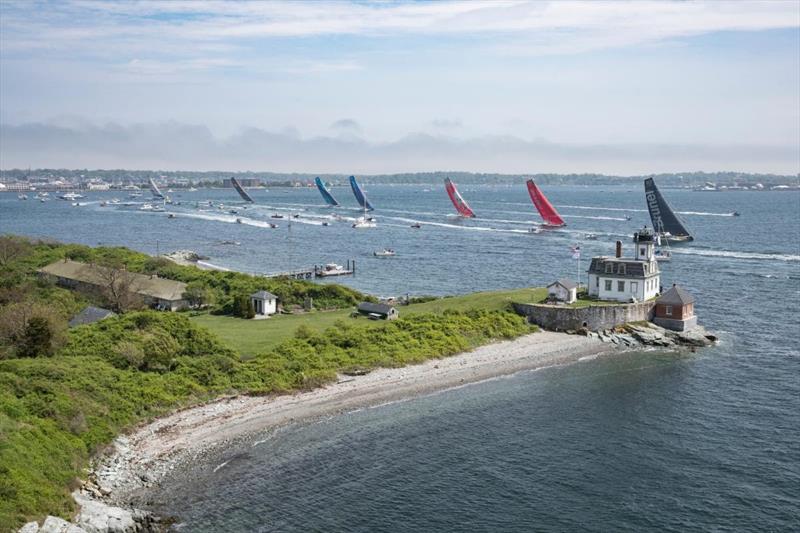Clean Ocean Access y Sail Newport unen fuerzas para limpiar la costa de Fort Adams