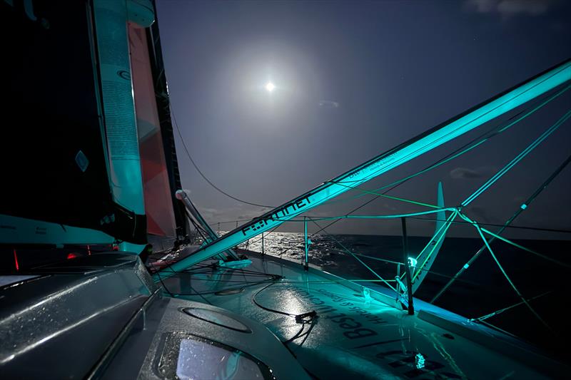 17th Transat Café L'or Day 12