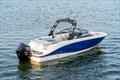 &copy; Bayliner Boats