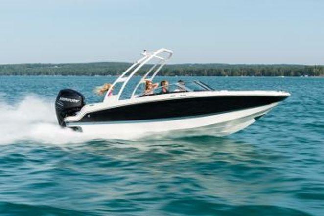 Outboard and sterndrive HD 200 - photo © Beneteau