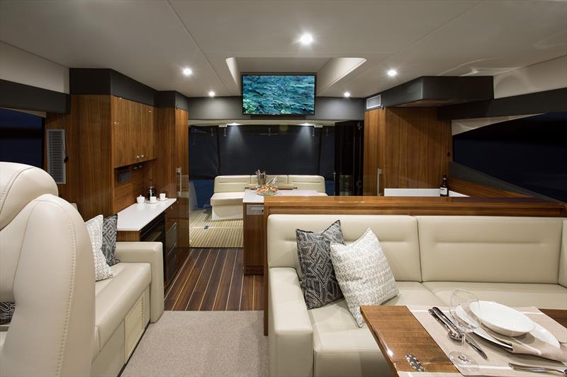 Maritimo S51 Saloon - photo © Maritimo