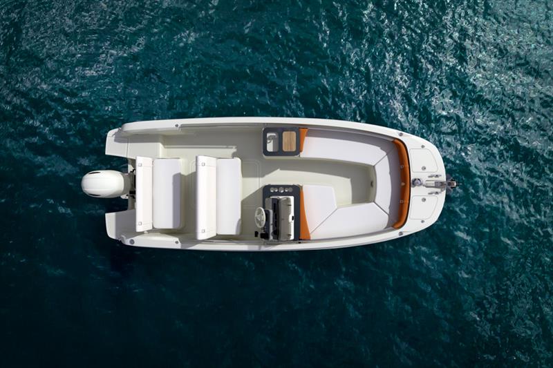 Invictus Capoforte SX200 - photo © Sand People