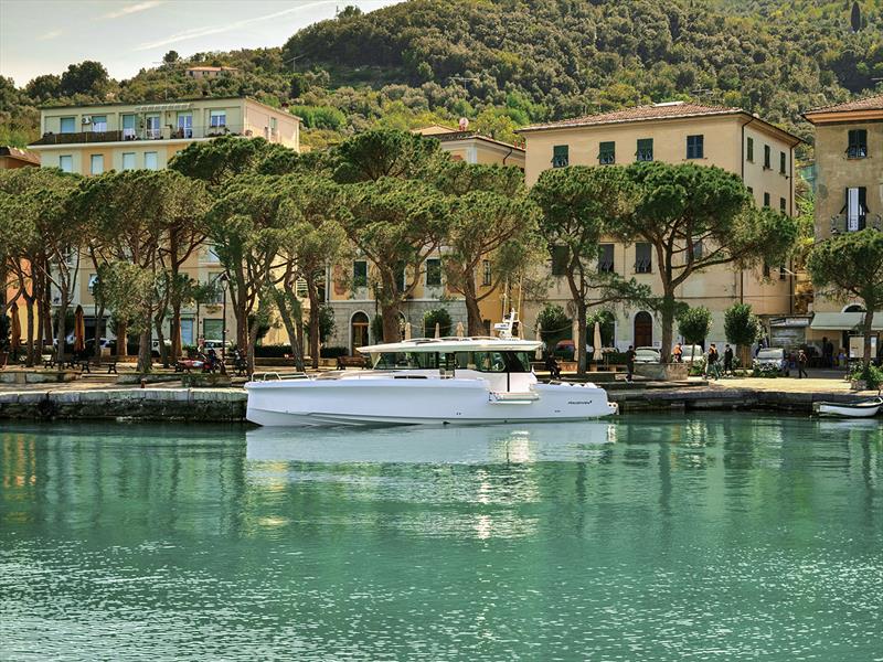 Axopar 45 XC Cross Cabin - photo © Francesco Quadrelli