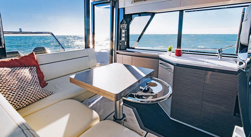 Wellcraft 355 - photo © Wellcraft