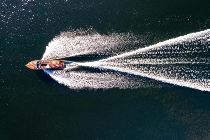 27' Sport Aquavant Electric model - photo © Hacker Boat