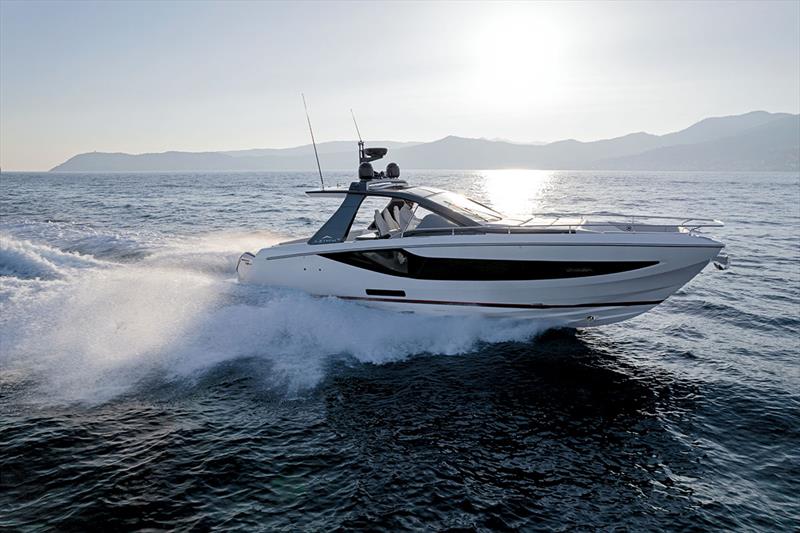 Azimut Verve 42 - photo © Azimut