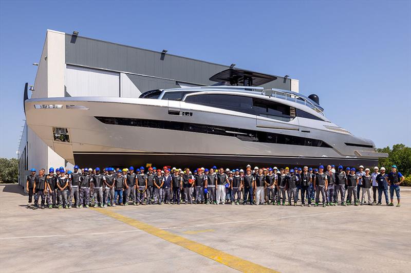 Pershing GTX116 - photo © Pershing