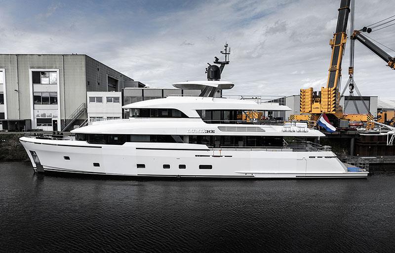 37.8m Martinique Lumière - photo © Charl van Rooy