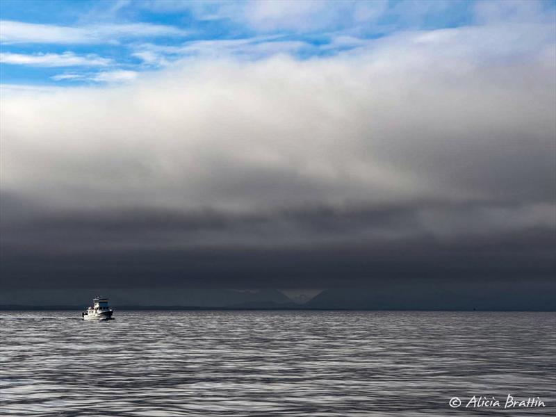 Airship heading for Cape Caution - photo © Alicia Brattin