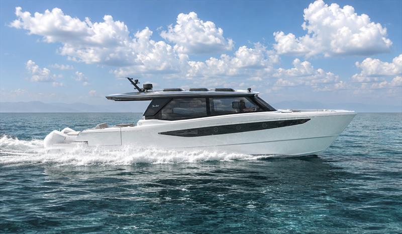 SilverCat 47 Running Shot - photo © SilverCat