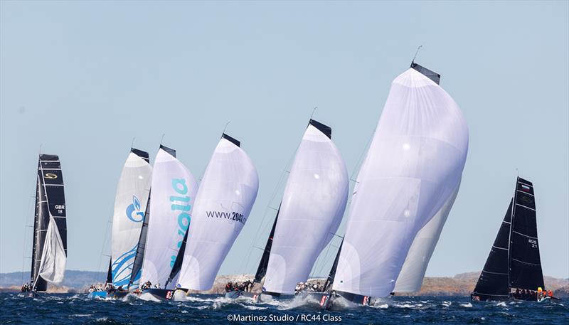 The RC44 fleet runs downwind in 17 knots off Marstrand 2018 - photo © MartinezStudio.es