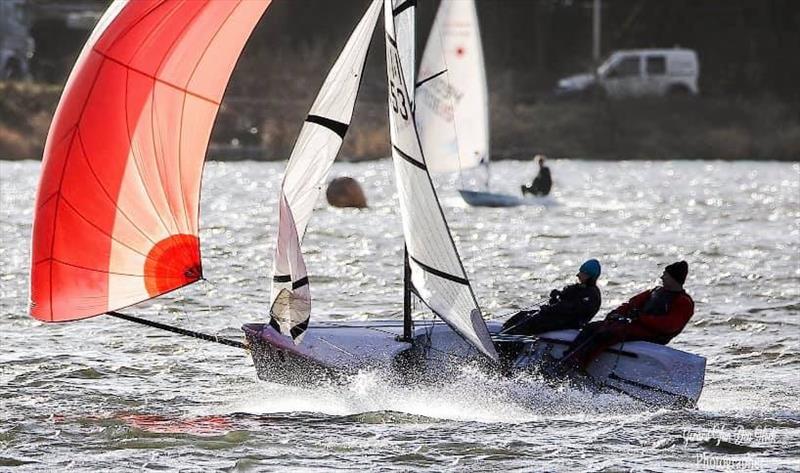 Marlow Ropes Tipsy Icicle Series at Leigh & Lowton SC Week 6 photo copyright Gerard van den Hoek taken at Leigh & Lowton Sailing Club and featuring the RS400 class