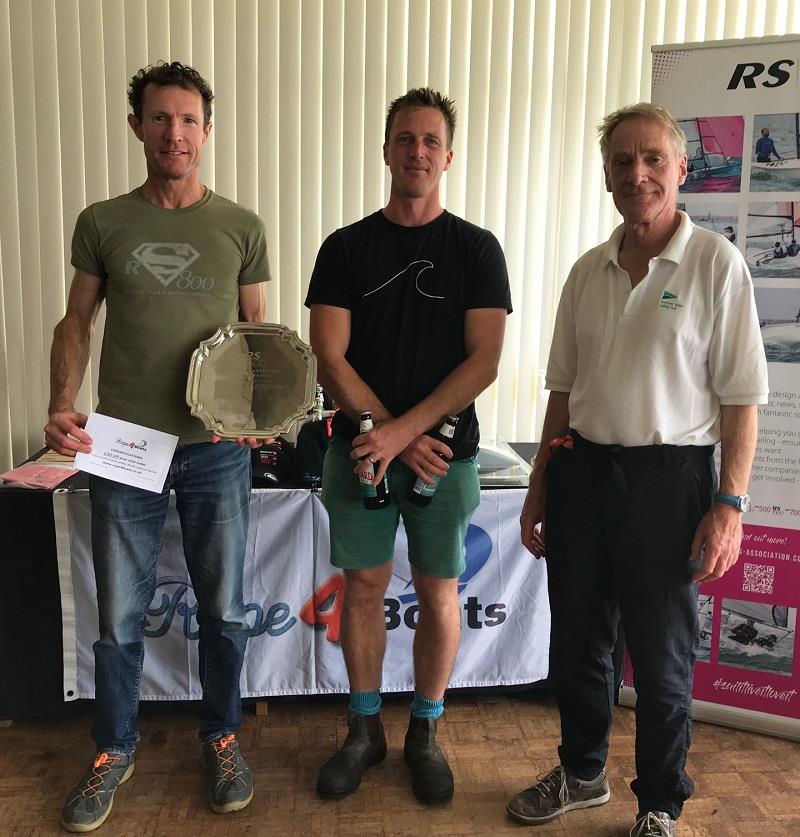 Champions Luke McEwen and Hugh Shone with PRO John Aston by Anna Prescott - photo © Paul Sanwell / OPP