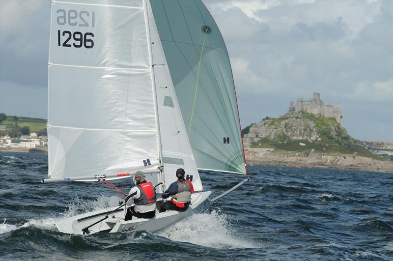 Highly competitive racing at the Gul RS400 National Championships - photo © Lee Whitehead / www.photolounge.co.uk