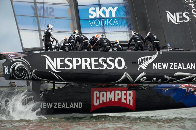 Emirates New Zealand rounds the first mark in the sixth race on day five of the Louis Vuitton finals against Luna Rossa Challenge of Italy. 23/8/2013. © Chris Cameron/ETNZ http://www.chriscameron.co.nz