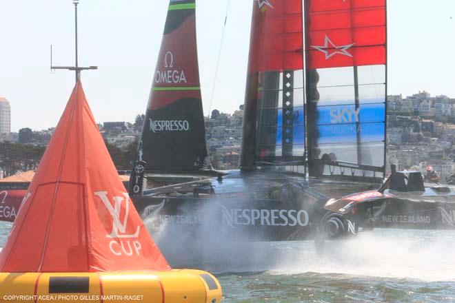 010/09/2013 - San Francisco (USA,CA) - 34th America’s Cup - ORACLE Team USA vs Emirates Team New Zealand, Race Day 3 © ACEA - Photo Gilles Martin-Raget http://photo.americascup.com/