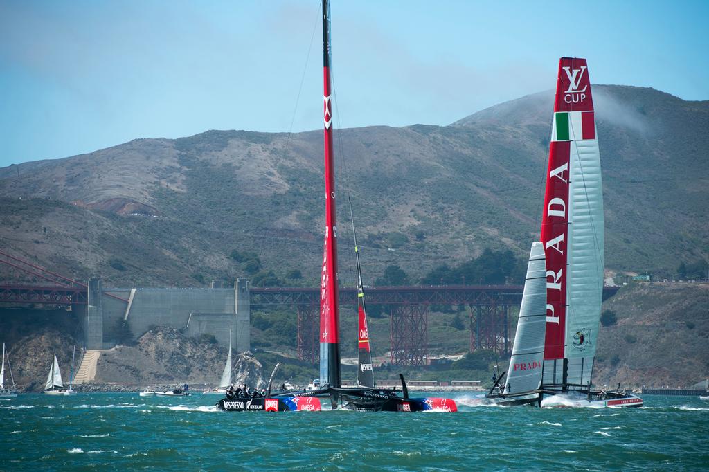 Emirates Team New Zealand and Luna Rossa Challenge start their first race of the Louis Vuitton Cup finals.17/8/2013 © Chris Cameron/ETNZ http://www.chriscameron.co.nz