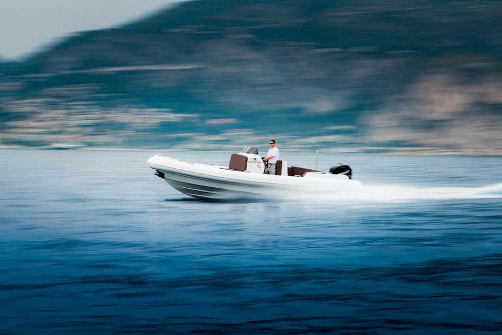 Hunton 830 tender © Hunton Powerboats Ltd http://www.hunton.co.uk/