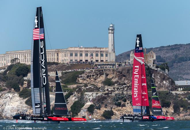 San Francisco,<br />
34th AMERICA’S CUP<br />
America’s Cup Final<br />
Emirates Team New Zealand Oracle Team USA<br />
 © Luna Rossa Challenge S.L. 2007 www.lunarossachallenge.com