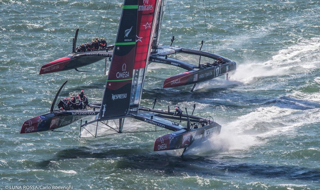 America's Cup Final 5<br />
Emirates Team New Zealand vs Oracle Team USA<br />
 © Carlo Borlenghi/Luna Rossa http://www.lunarossachallenge.com