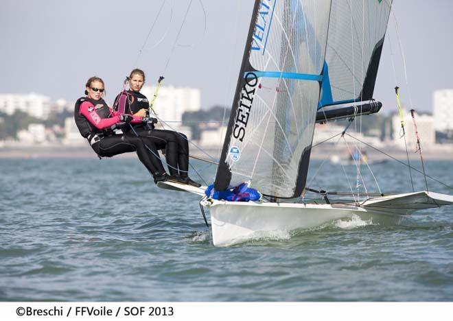 Sarah Steyaert and Julie Bossard, 49erFX ©  Breschi / FFVoile / SOF 2013 http://sof.ffvoile.com/