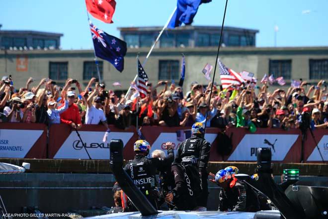 22/09/2013 - San Francisco (USA,CA) - 34th America's Cup - Oracle Team USA vs Emirates Team New Zealand, Race Day 12 © ACEA - Photo Gilles Martin-Raget http://photo.americascup.com/