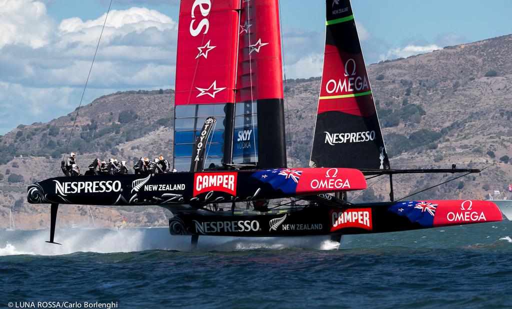 Emirates Team NZ in full flight in San Francisco - what would an inquiry turn up? © Carlo Borlenghi/Luna Rossa http://www.lunarossachallenge.com