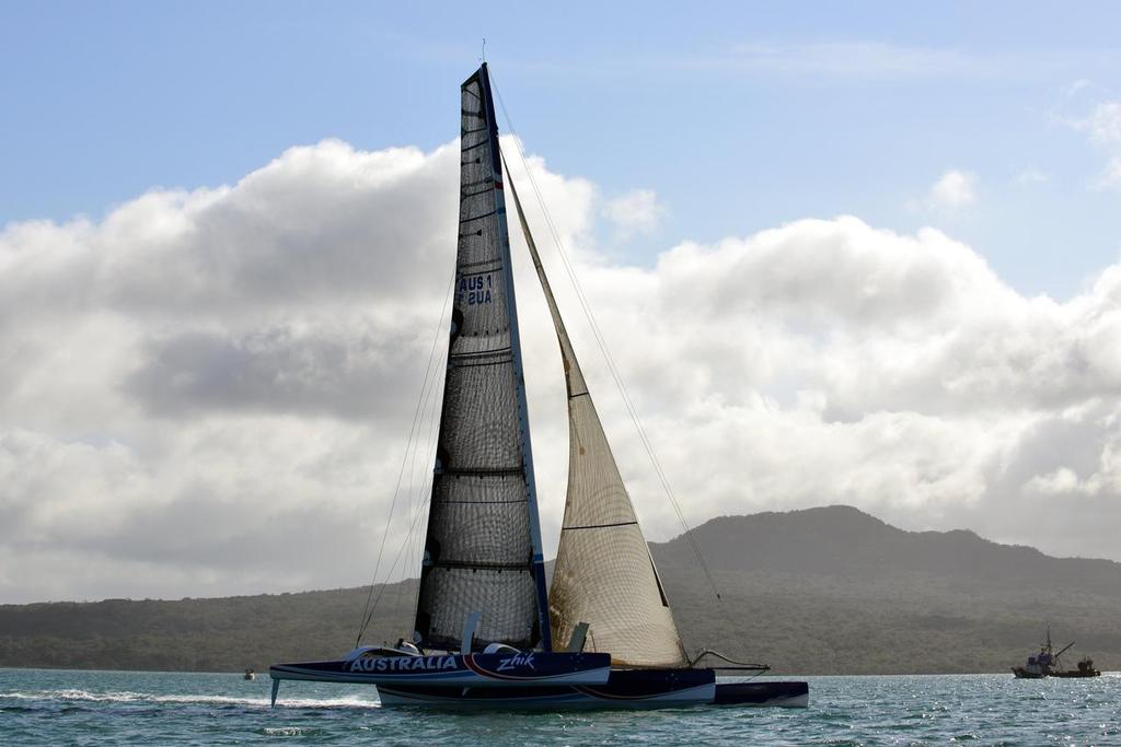 Team Australia sets the record from Sydney to Auckland - October 19, 2013 © Peter Idoine