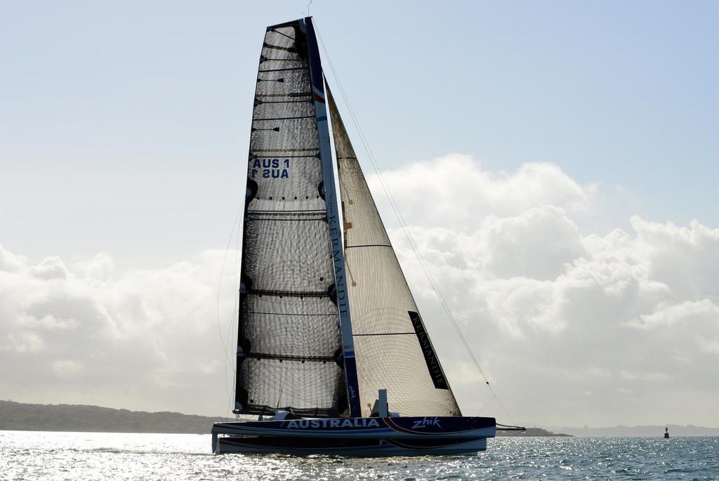 Team Australia sets the record from Sydney to Auckland - October 19, 2013 © Peter Idoine