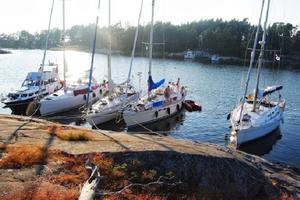 Bows+to+in+the+Finnish+Archipelago Dick+Mander photo copyright Dick Mander taken at  and featuring the  class