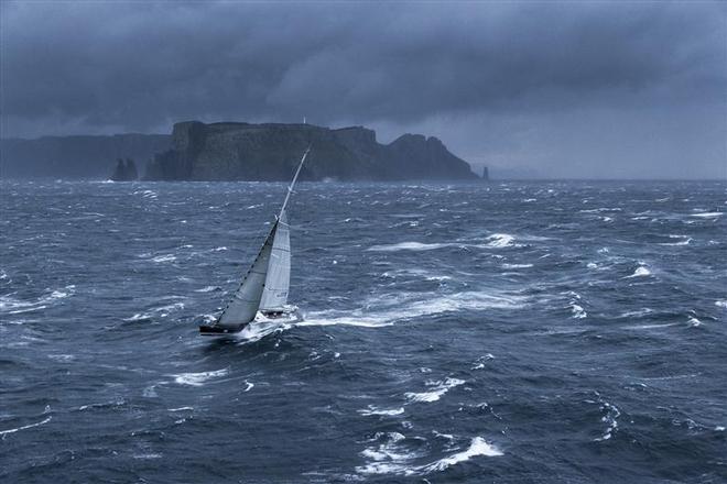 Nikata cresting the big seas passing Tasman Island - 2013 Rolex Sydney Hobart ©  Rolex / Carlo Borlenghi http://www.carloborlenghi.net