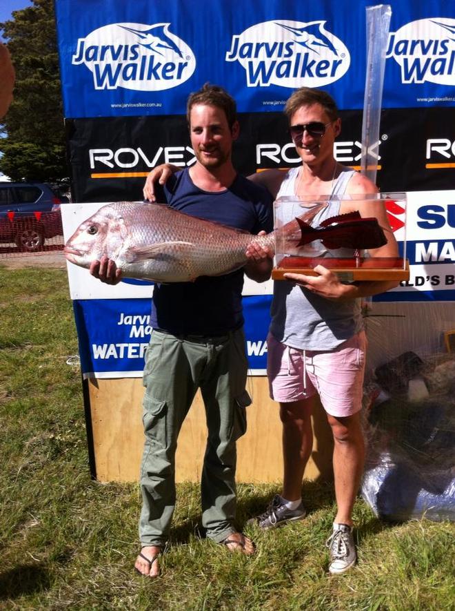 The boys, T-Dog and Stinger with the winning fish. © Jarrod Day