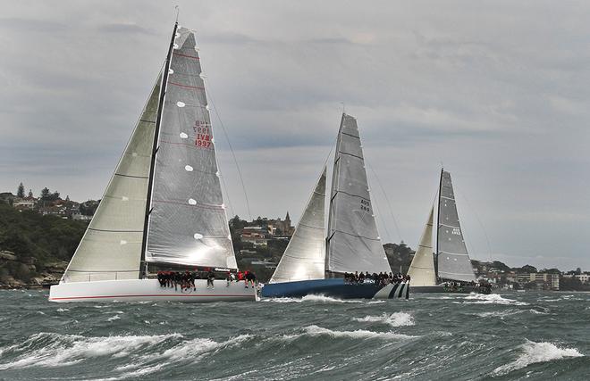 The fleet leave the start line © Dale Lorimer