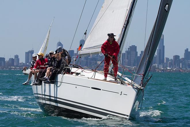 Jason Close’s White Noise – creeping up the leader board almost as surreptitiously as the dreaded white noise, too! - Club Marine Series ©  Alex McKinnon Photography http://www.alexmckinnonphotography.com