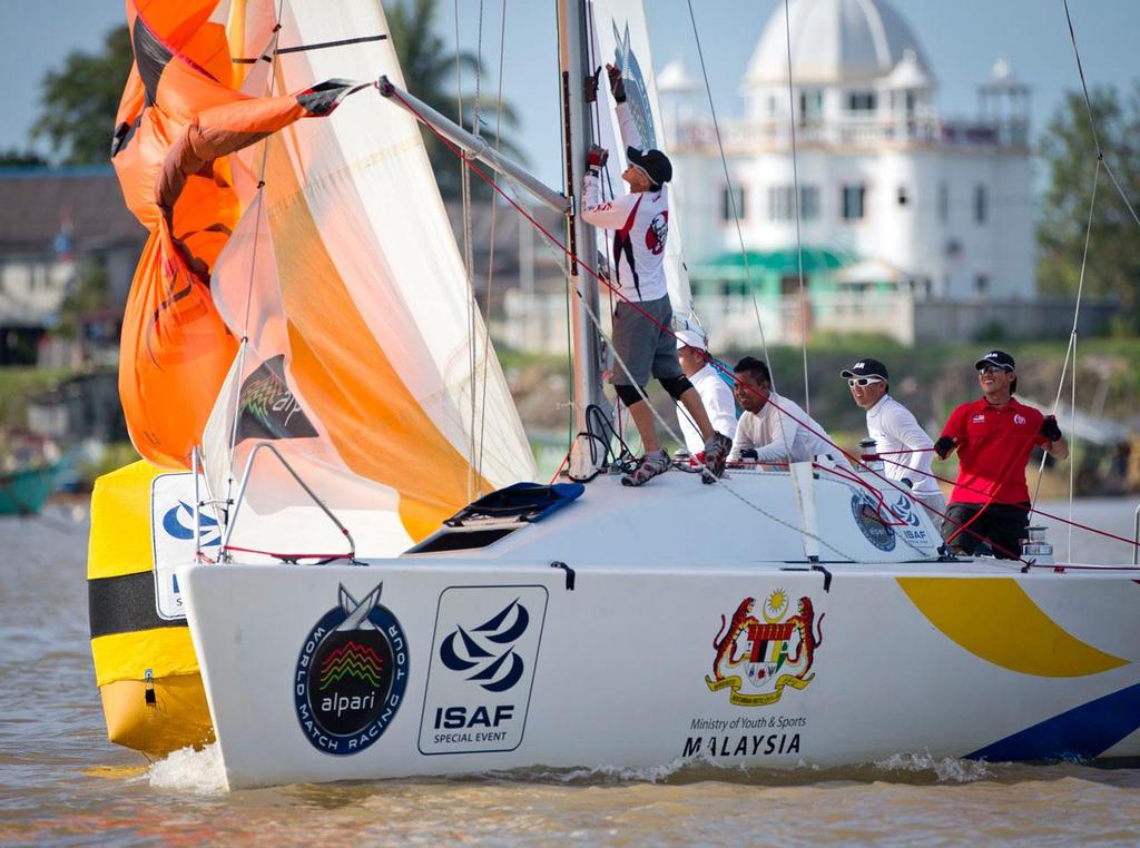 Koo Racing Team on Day 2 at the Monsoon Cup, Malaysia, the final round of the Alpari World Match Racing Tour. ©  OnEdition / WMRT http://wmrt.com/