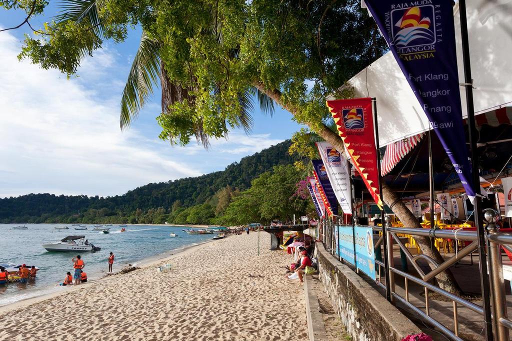 Raja Muda Selangor International Regatta 2013. Sea View Resort, Pangkor. © Guy Nowell / RMSIR