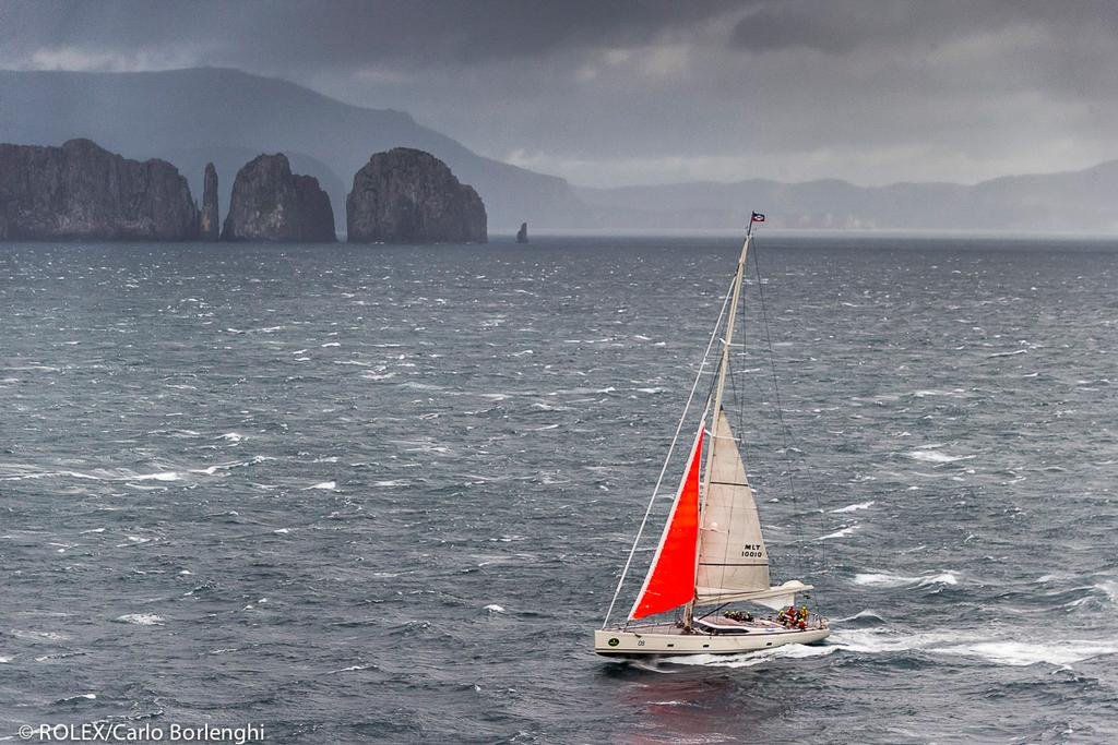 The Farr 100 Zefiro, with several New Zealanders aboard off Tasman Island in the 2013 Rolex Sydney Hobart Race ©  Rolex / Carlo Borlenghi http://www.carloborlenghi.net