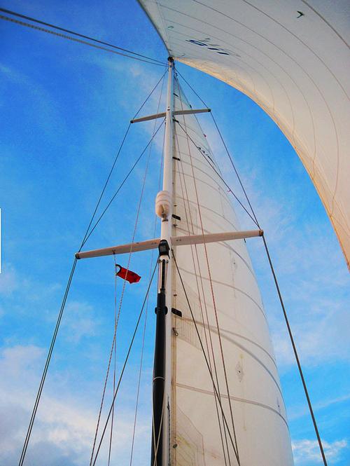 SW-110513 © Captain John Jamieson http://www.skippertips.com