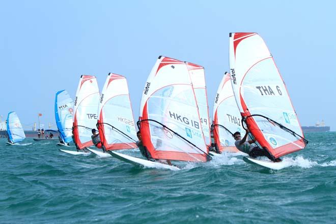 2014 Singapore Open Asian Windsurfing Championship day 1 © Howie Choo