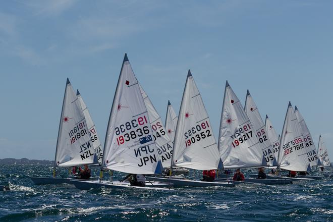 Radials racking up for a start © Guido Brandt