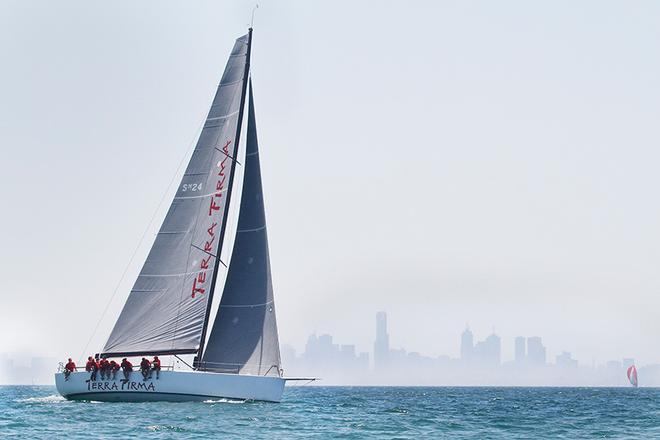 Terra Firma works her way back to the top mark with Melbourne’s CBD partially obscured by the heat haze. - Club Marine Series ©  Alex McKinnon Photography http://www.alexmckinnonphotography.com