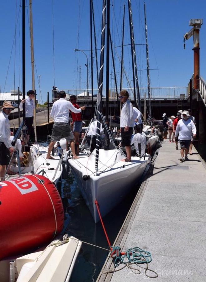 Melges 24 Christmas Sprint Series © Ally Graham