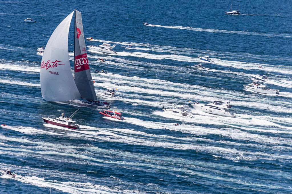 Wild Oats XI, Sail n: AUS10001, Bow n: XI, Design: Reichel Pugh 100, Owner: Robert Oatley, Skipper: Mark Richards closes on the finish line in the Derwent River - Rolex Sydney Hobart Yacht Race 2014. ©  Rolex / Carlo Borlenghi http://www.carloborlenghi.net