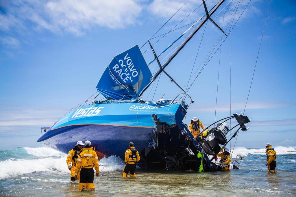 November 30, 2014.Team Vestas Wind on the Cargados Carajos Shoals as the crew remove gear.  © Brian Carlin - Team Vestas Wind