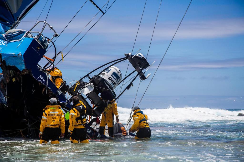November 30, 2014. Team Vestas Wind Team Vestas Wind on the Cargados Carajos Shoals as the crew remove gear.  © Brian Carlin - Team Vestas Wind