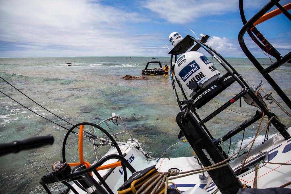 November 30, 2014. Team Vestas Wind on the Cargados Carajos Shoals as the crew remove gear.  © Brian Carlin - Team Vestas Wind