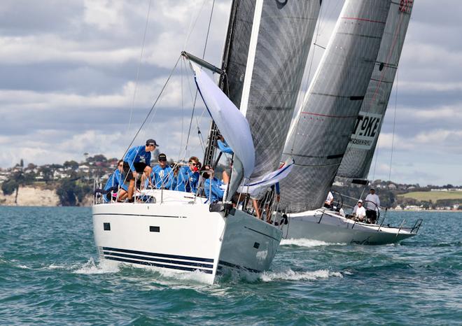 Leading around the top mark - Jack Tar Auckland Regatta © Ivor Wilkins