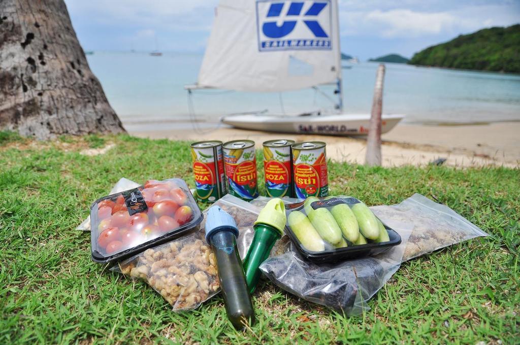 ...and tomatoes and cucumbers. Yassine Darkaoui takes off on his Andaman Laser Challenge © Adelaide